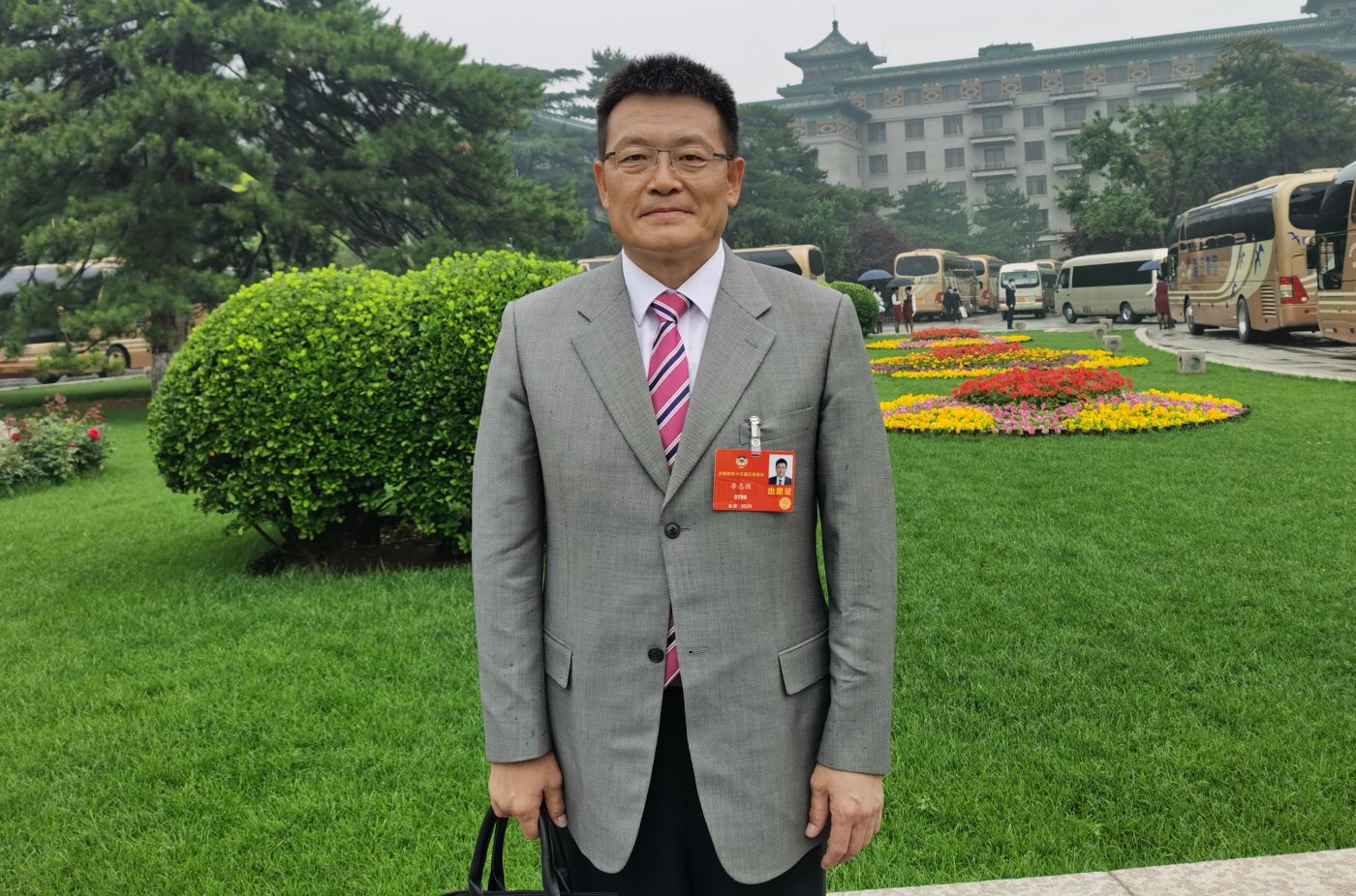 6.全国政协委员、米兰网页版-米兰MILAN(中国)制造院院长、党委副书记李志强